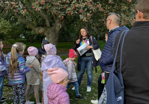 pani przewodnik opowiada o historii powstania parku Podolski,