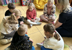 dzieci opowiadają o swoich emocjach