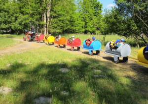 Przejażdżka wagonikami po Puszczy Bolimowskiej