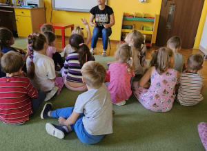 "Teatrzyk Kamischibai innowacyjną formą wspierania czytelnictwa" - grupa zielona i niebieska