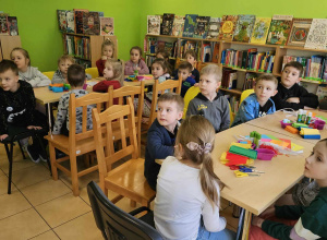 Zajęcia w bibliotece - grupa niebieska