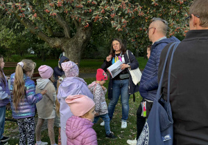 pani przewodnik opowiada o historii powstania parku Podolski,